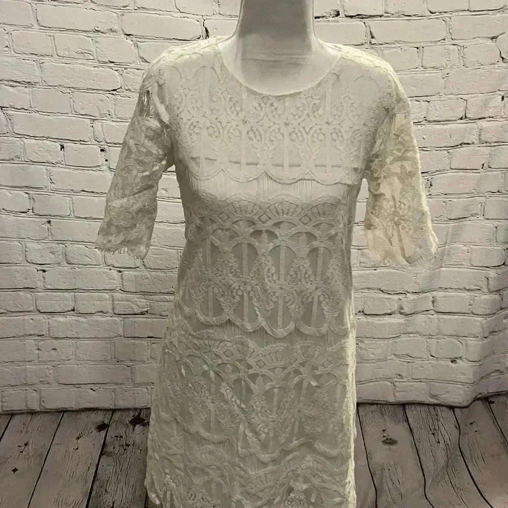 BCBGeneration SS White Lace Dress Bride to Be Size XS